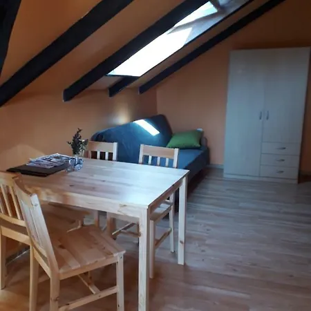 Pod Debami W Klukach בית חווה Smołdzino