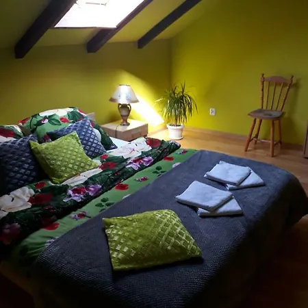 Pod Dębami W Klukach