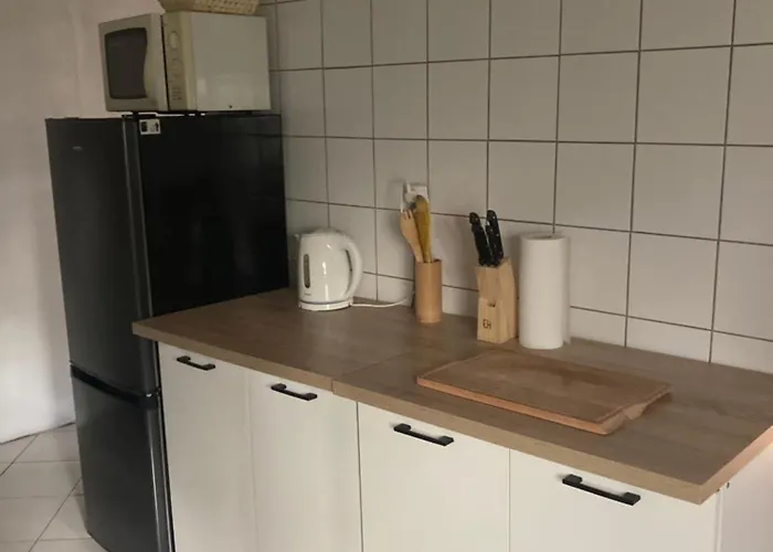 Pod Debami W Klukach 팜스테이 *